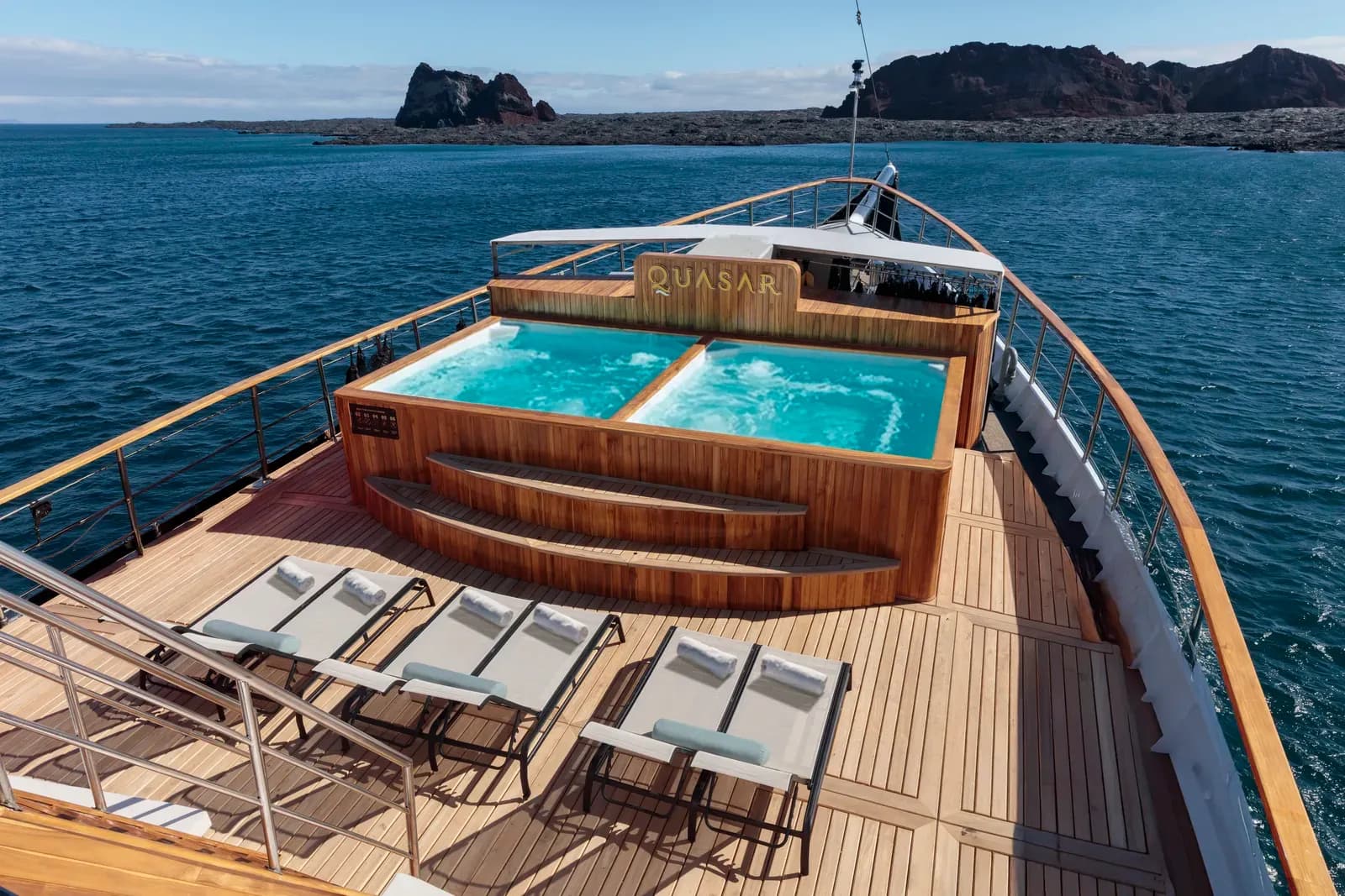 Sun deck jacuzzi aboard Evolution, Galápagos