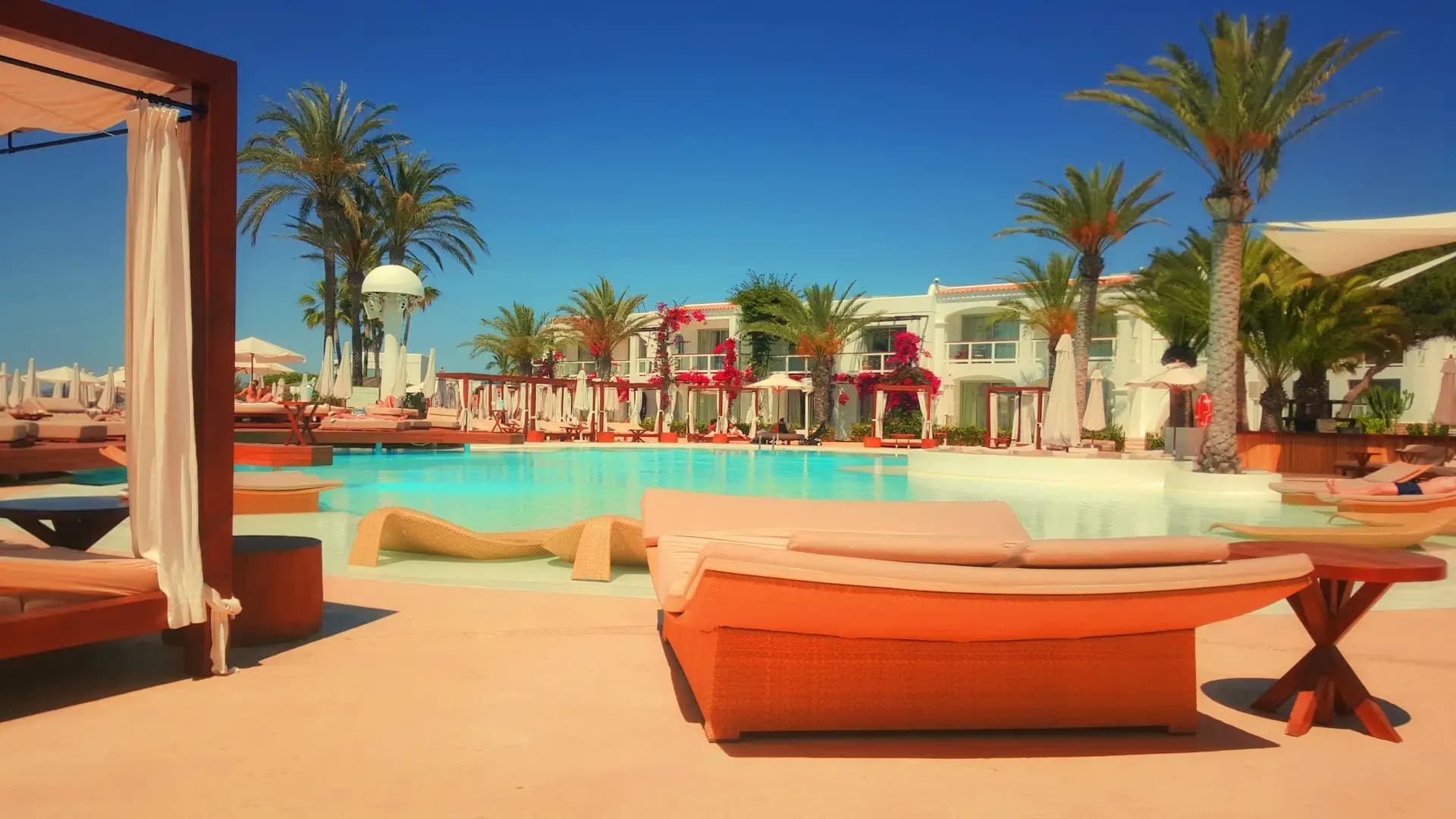 Honeymoon & Romance holiday type